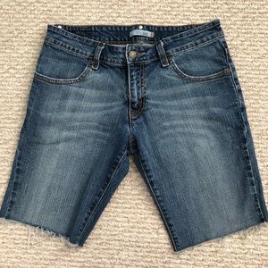 Levi’s cutoff shorts